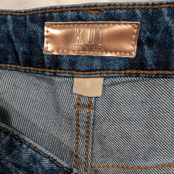 NWT. Classic Blue Women's Jeans - Picture 4 of 9